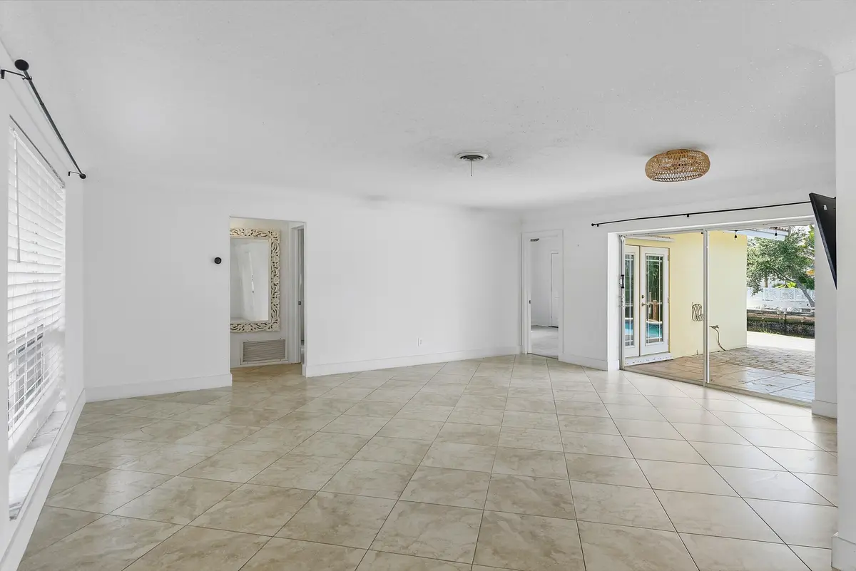 015-017-1460 NE 55th St Ryan-4200x2804 at 1460 NE 55th Street, Fort Lauderdale