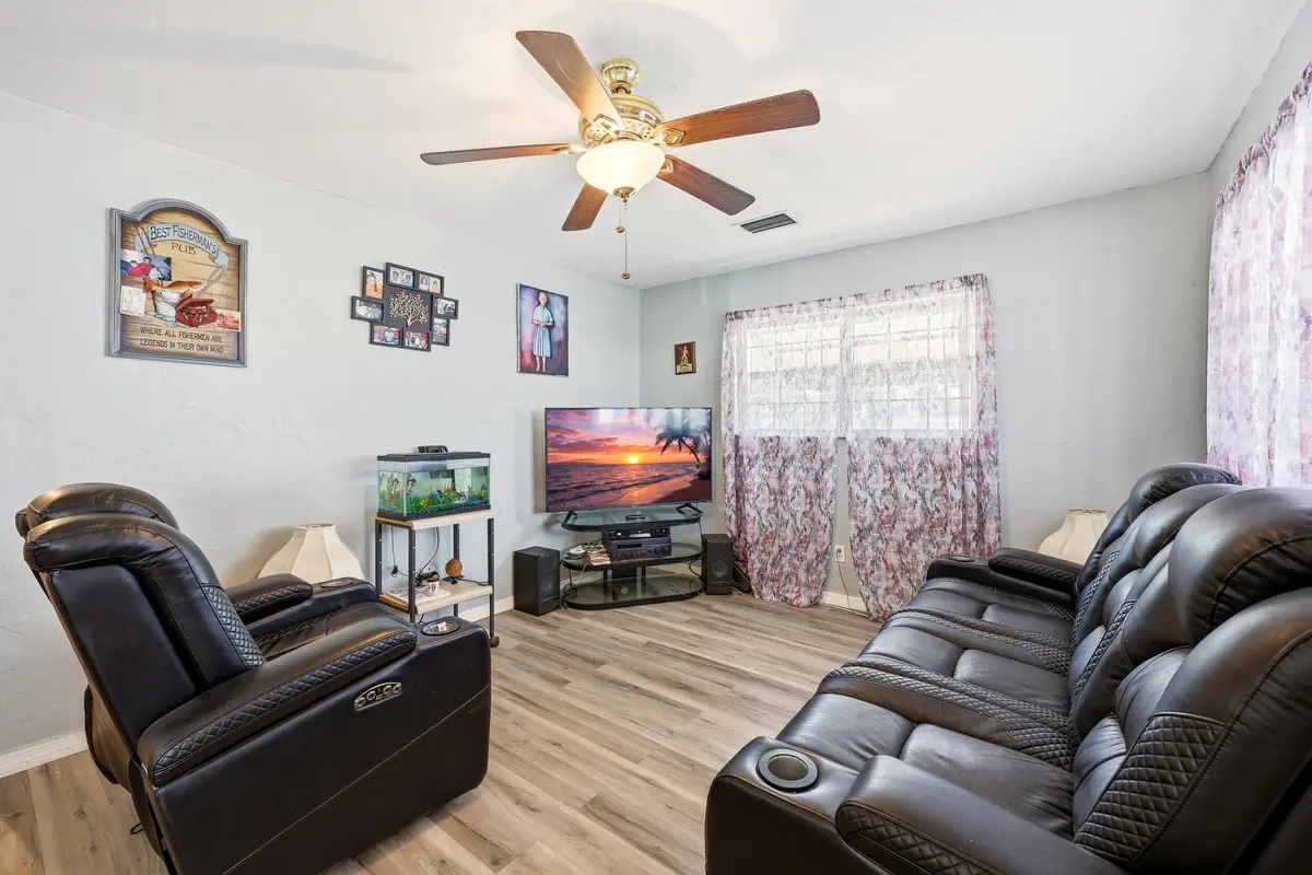 9_453a5823_autofill_39536186_01a55ce0 at 8545 SE Mars Street, Hobe Sound