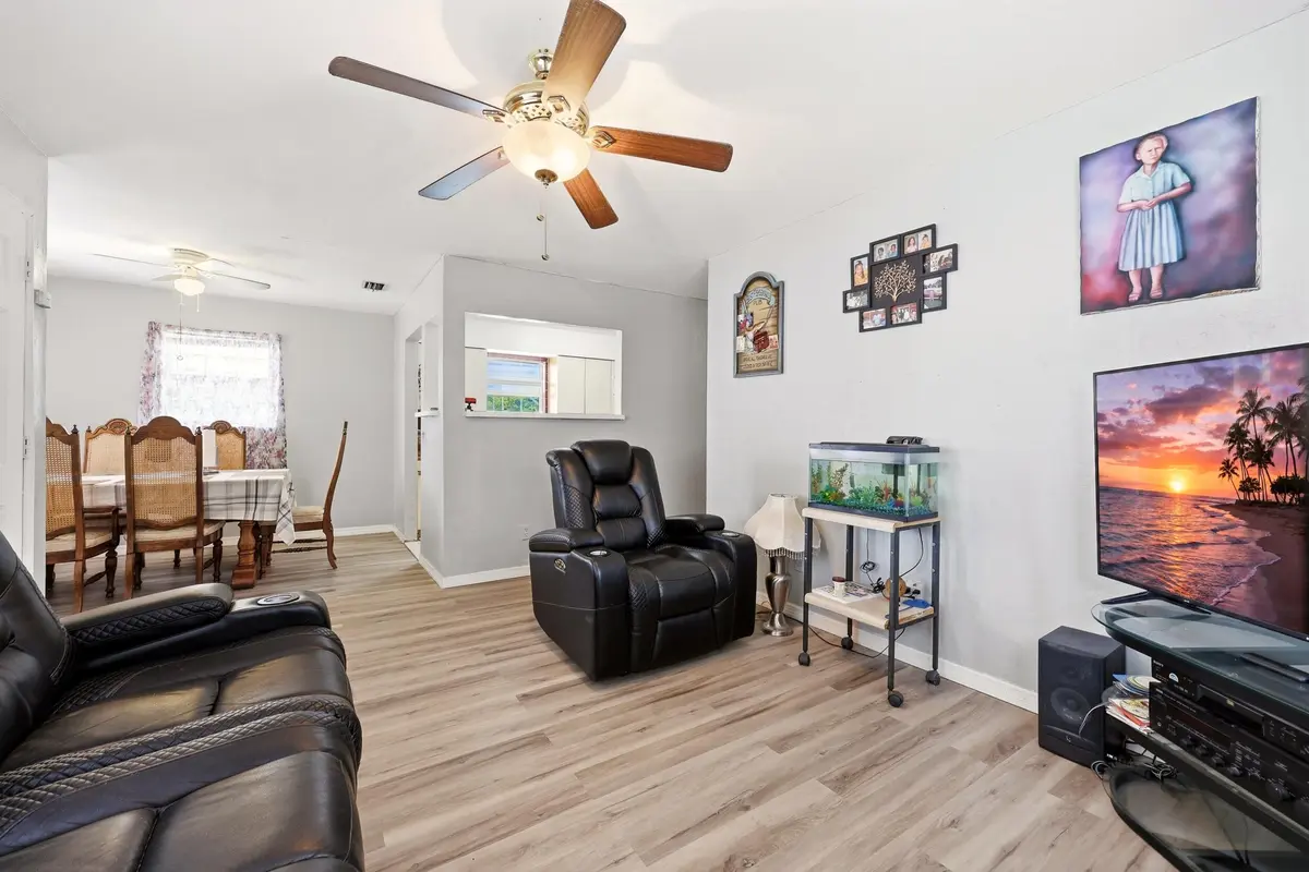 13_453a5833_autofill_39536400_116e2890 at 8545 SE Mars Street, Hobe Sound