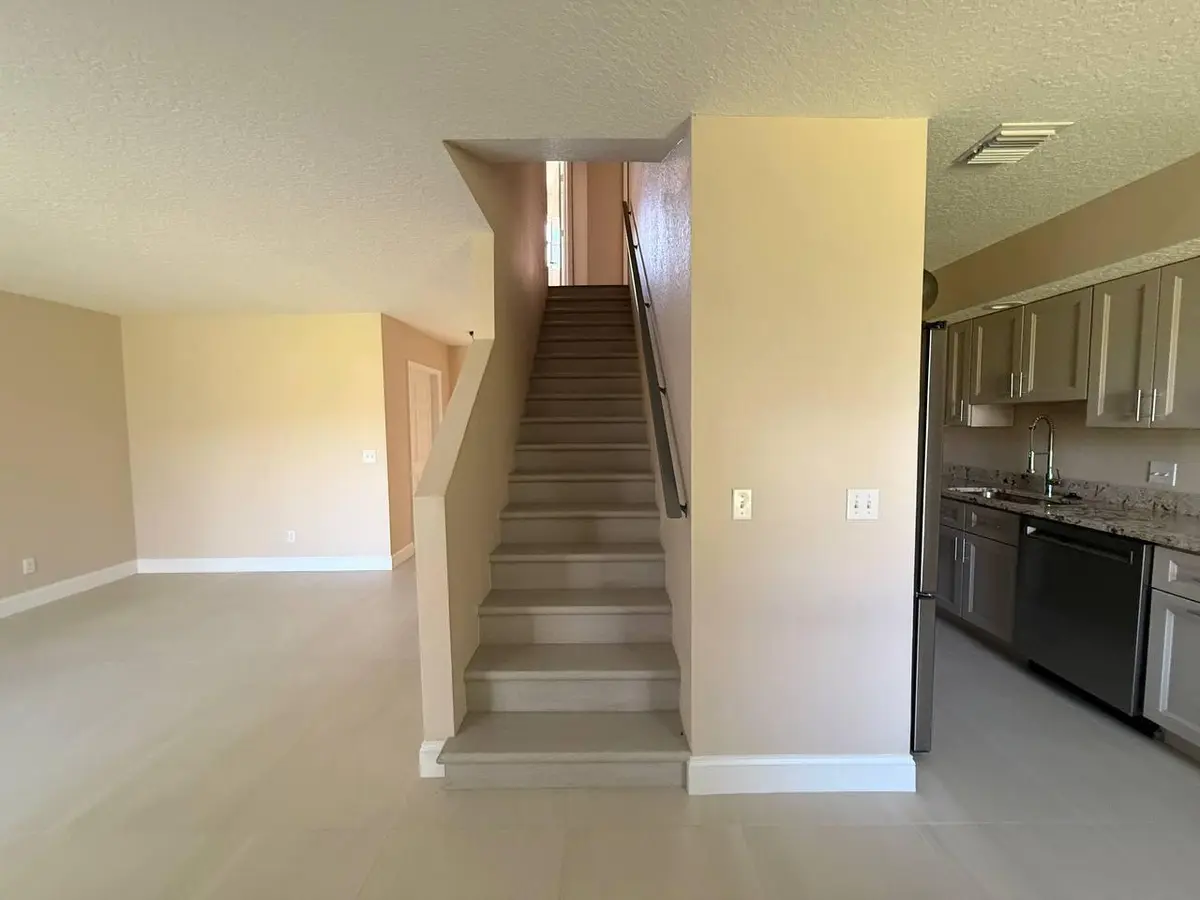 1031 Goldenrod Road, Wellington, FL – photo 4