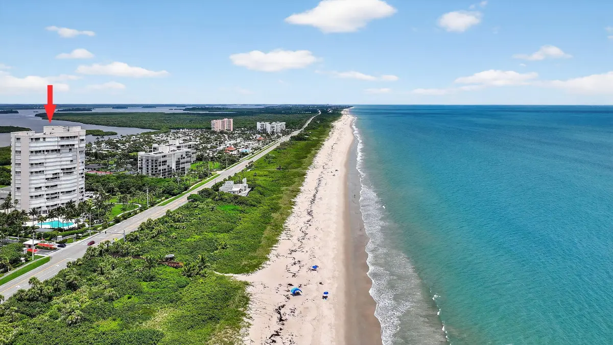 71-web-or-mls-DJI_20250619170339_0067_D at 5051 N Highway A1a T-6, Hutchinson Island
