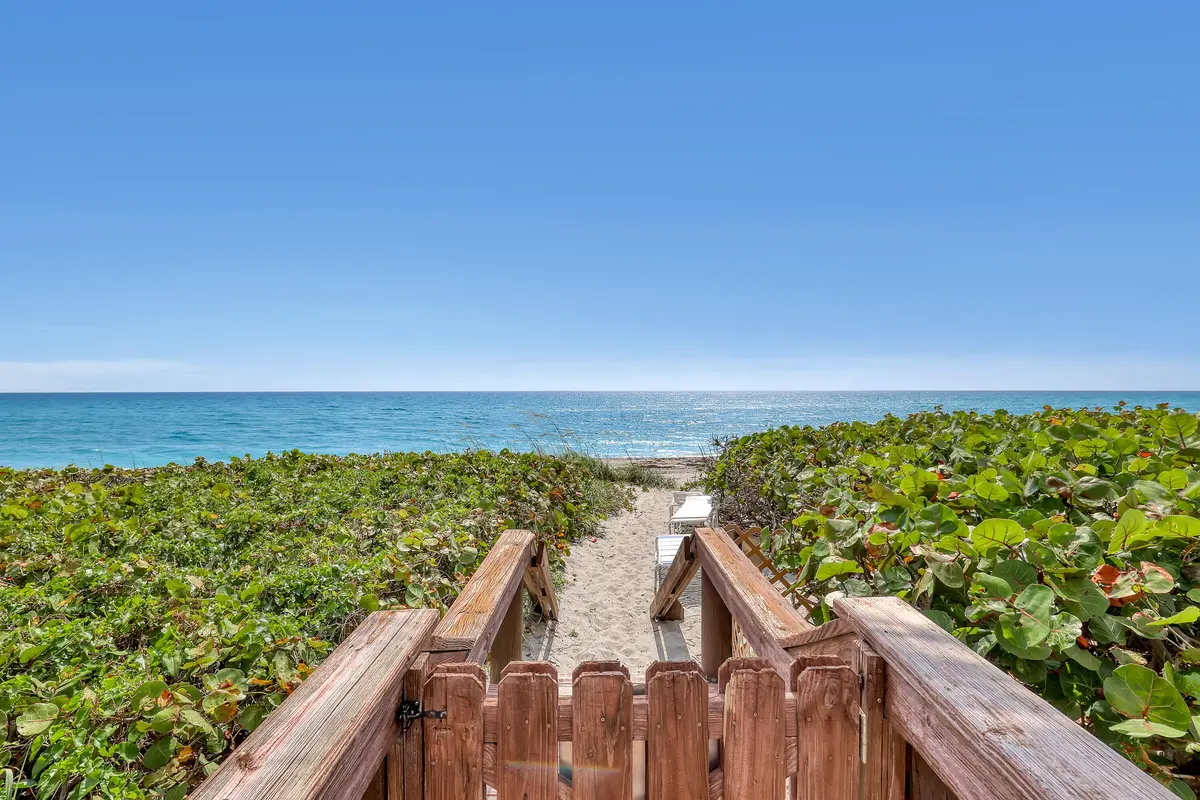 Private Access to Beach at 220 Celestial Way 6, Juno Beach