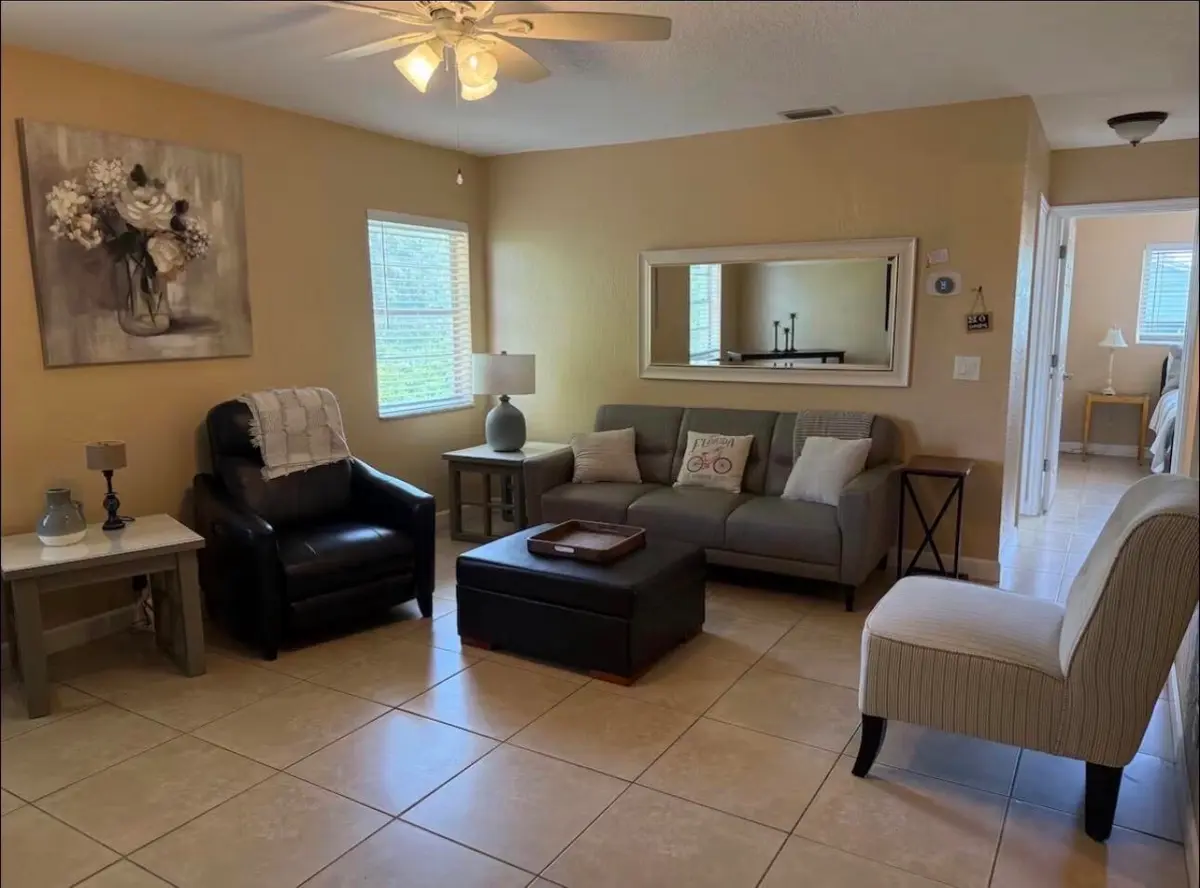 IMG_4931 at 211 S Swinton Avenue, Delray Beach