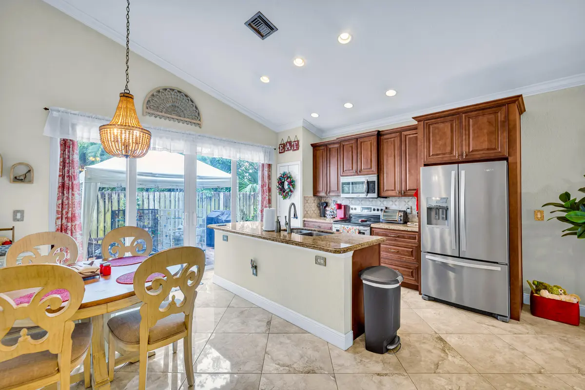 Kitchen and Dining at 3302 Elizabeth Place, Palm Springs