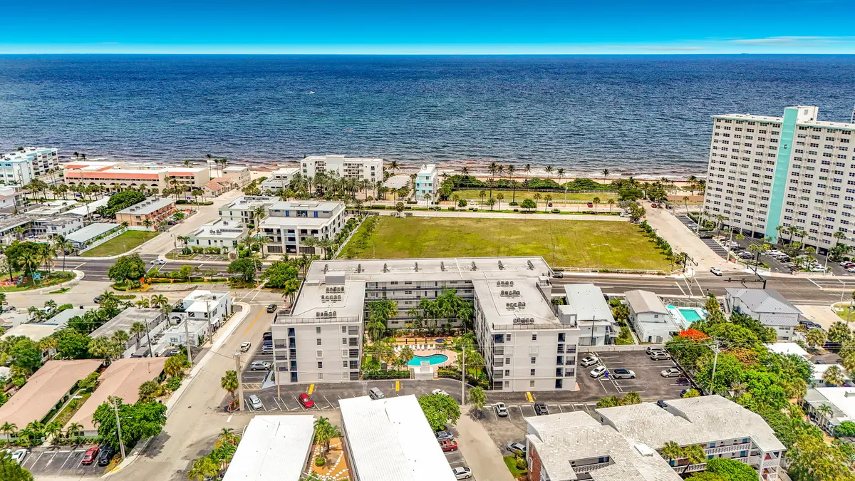 4117 Bougainvilla Drive #102-2 at 4117 Bougainvilla Drive 207, Lauderdale-By-The-Sea