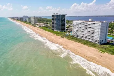 9600 S Ocean Drive 306, Jensen Beach – Condominium for rent