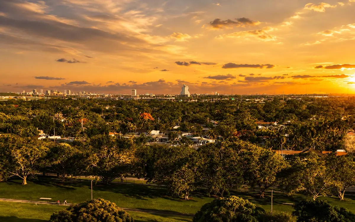 Neighborhood view at 300 Bayberry Drive, Plantation