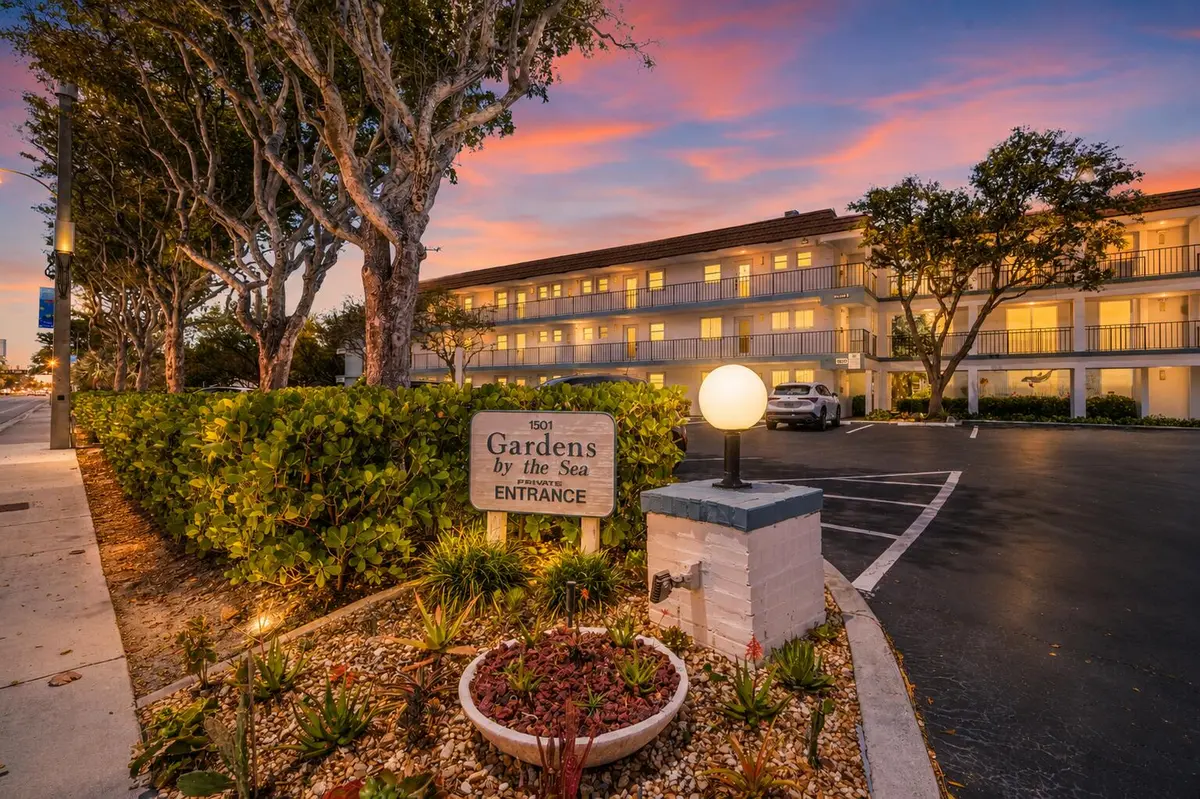 front of community- digital enhance at 1501 S Ocean Boulevard 123, Lauderdale-By-The-Sea