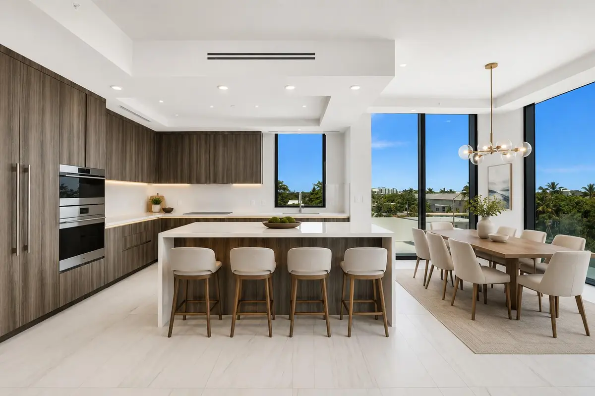 Virtually Staged at 305 Briny Avenue 306, Pompano Beach