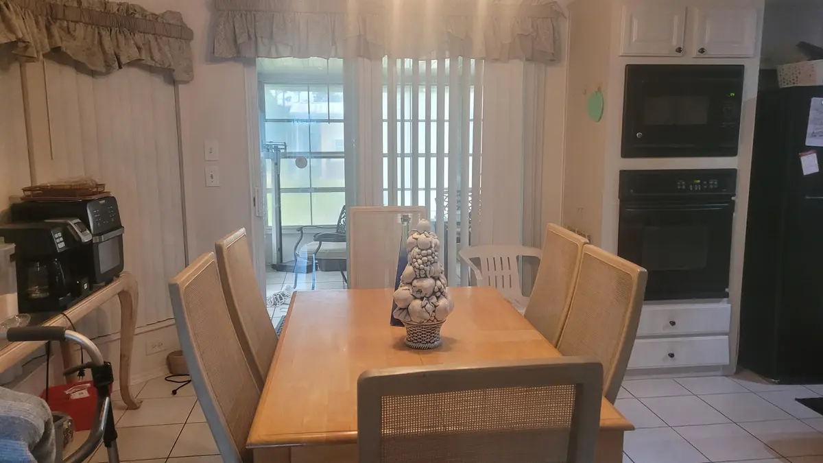 356 Tropical Isles Circle H-15, Fort Pierce, FL – photo 2