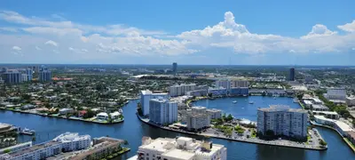 1850 S Ocean Drive 3806, Hallandale Beach – Condominium for sale