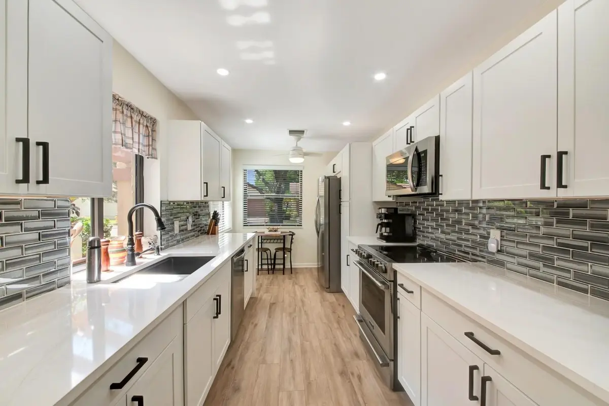 Photo 7 at 4425 Cordia Circle, Coconut Creek