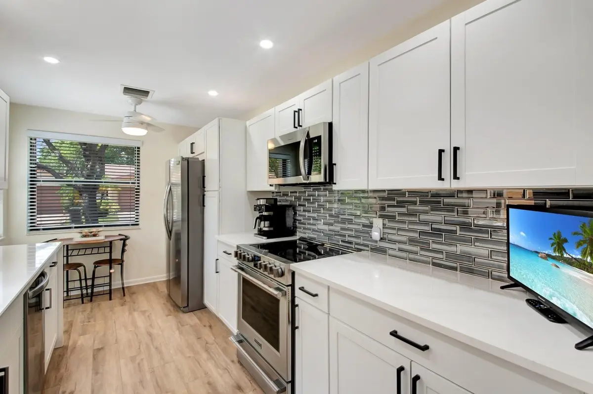 Photo 8 at 4425 Cordia Circle, Coconut Creek