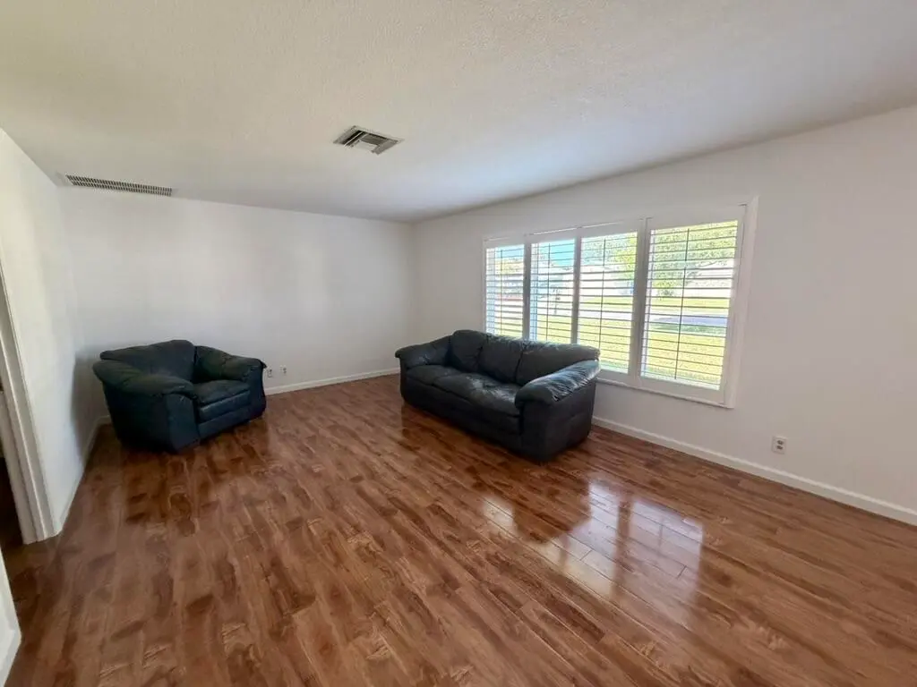 1E1CACF0-39CA-402A-B4B7-2FD51B4B8475_1_1 at 147 Sunflower Circle, Royal Palm Beach