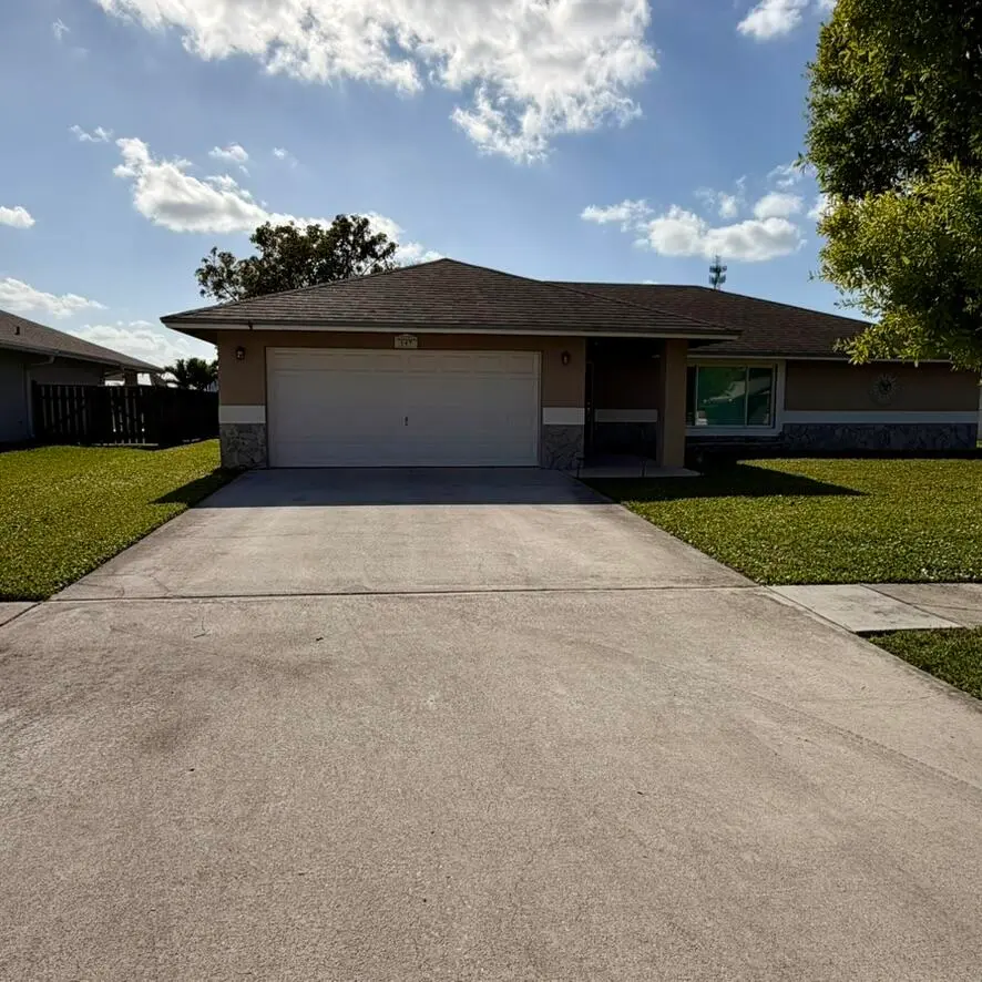 2D2282BD-C8B3-47DC-AAC8-0465199CB909_1_1 at 147 Sunflower Circle, Royal Palm Beach