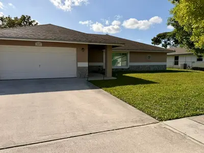 147 Sunflower Circle, Royal Palm Beach – leased