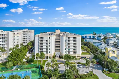 176 Helios Drive 205, Jupiter – Condominium for sale