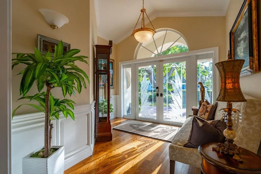 Photo 8 at 2317 NE 28th Court, Lighthouse Point