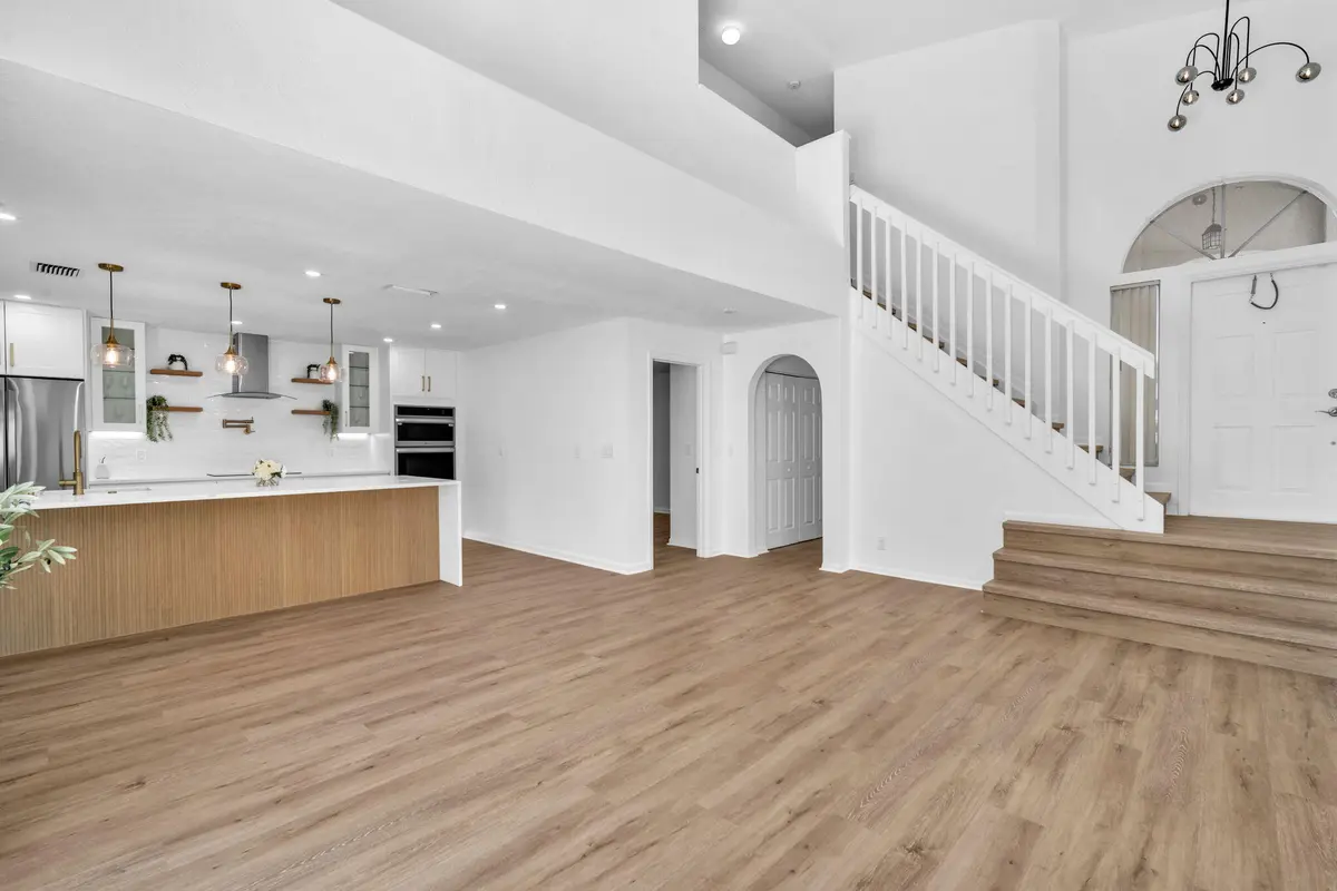 . at 6511 Pelican Terrace, Coconut Creek