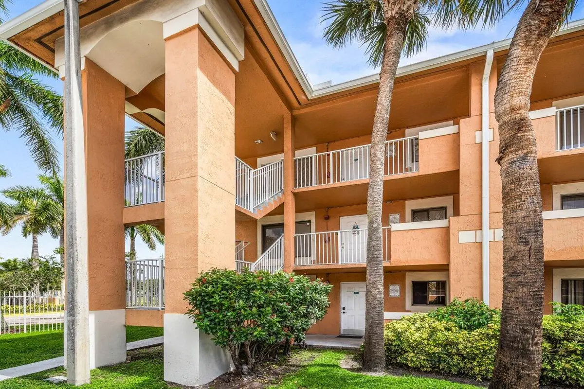 Exterior at 6900 SW 39th Street 101j, Davie