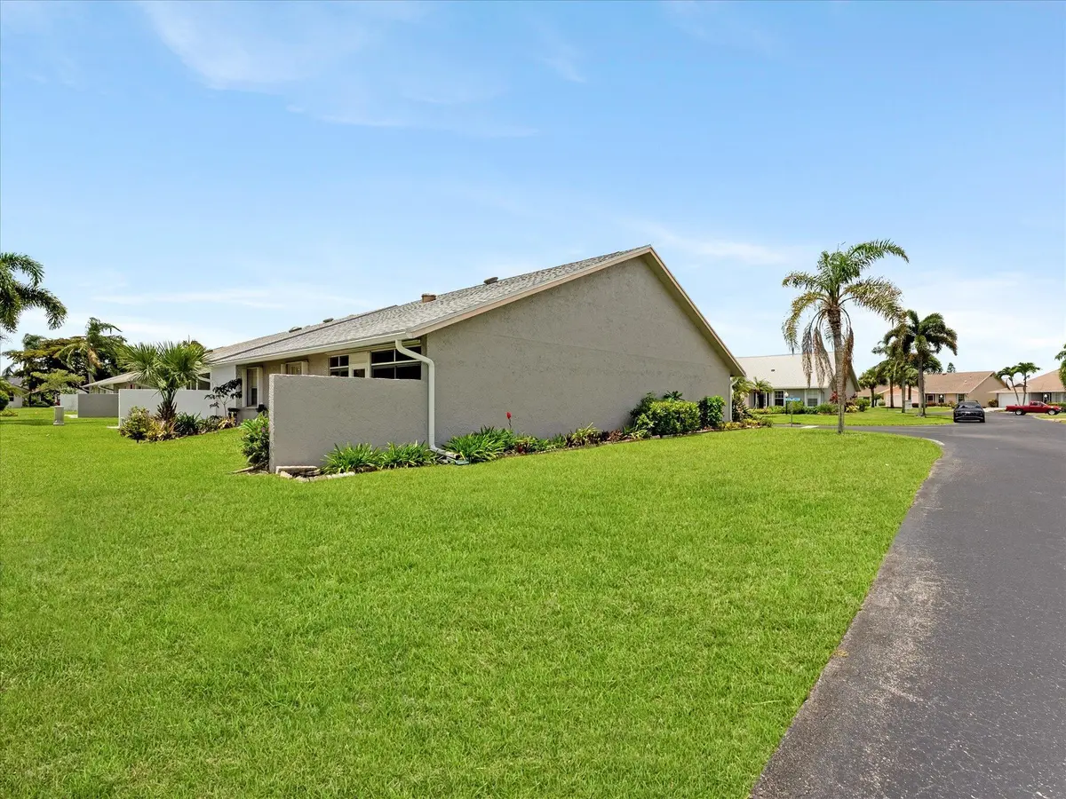04-4 at 3897 Dafilee Circle, West Palm Beach
