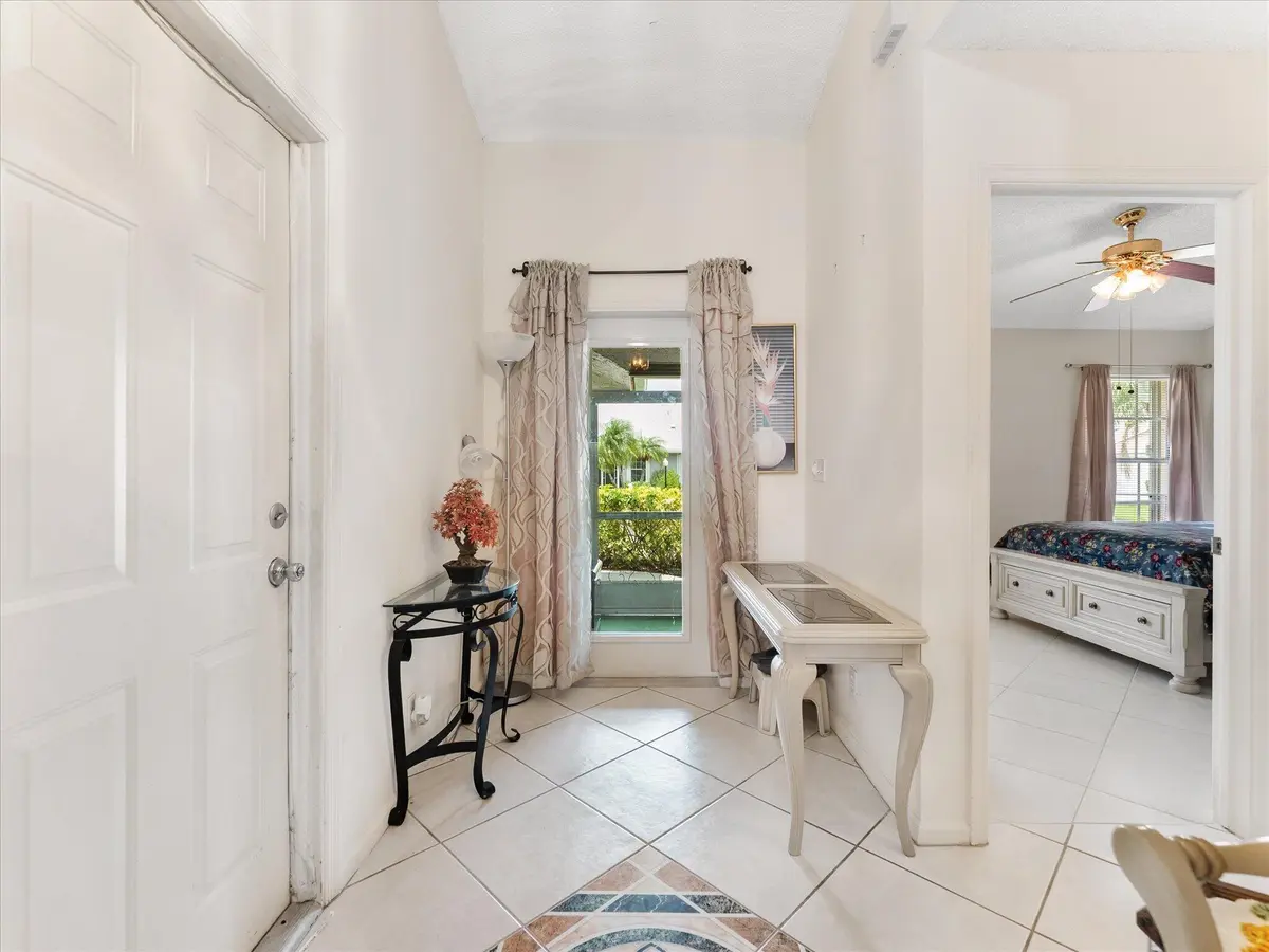 07-7 at 3897 Dafilee Circle, West Palm Beach