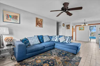 941 Crystal Lake Drive 402, Deerfield Beach – Condominium for sale