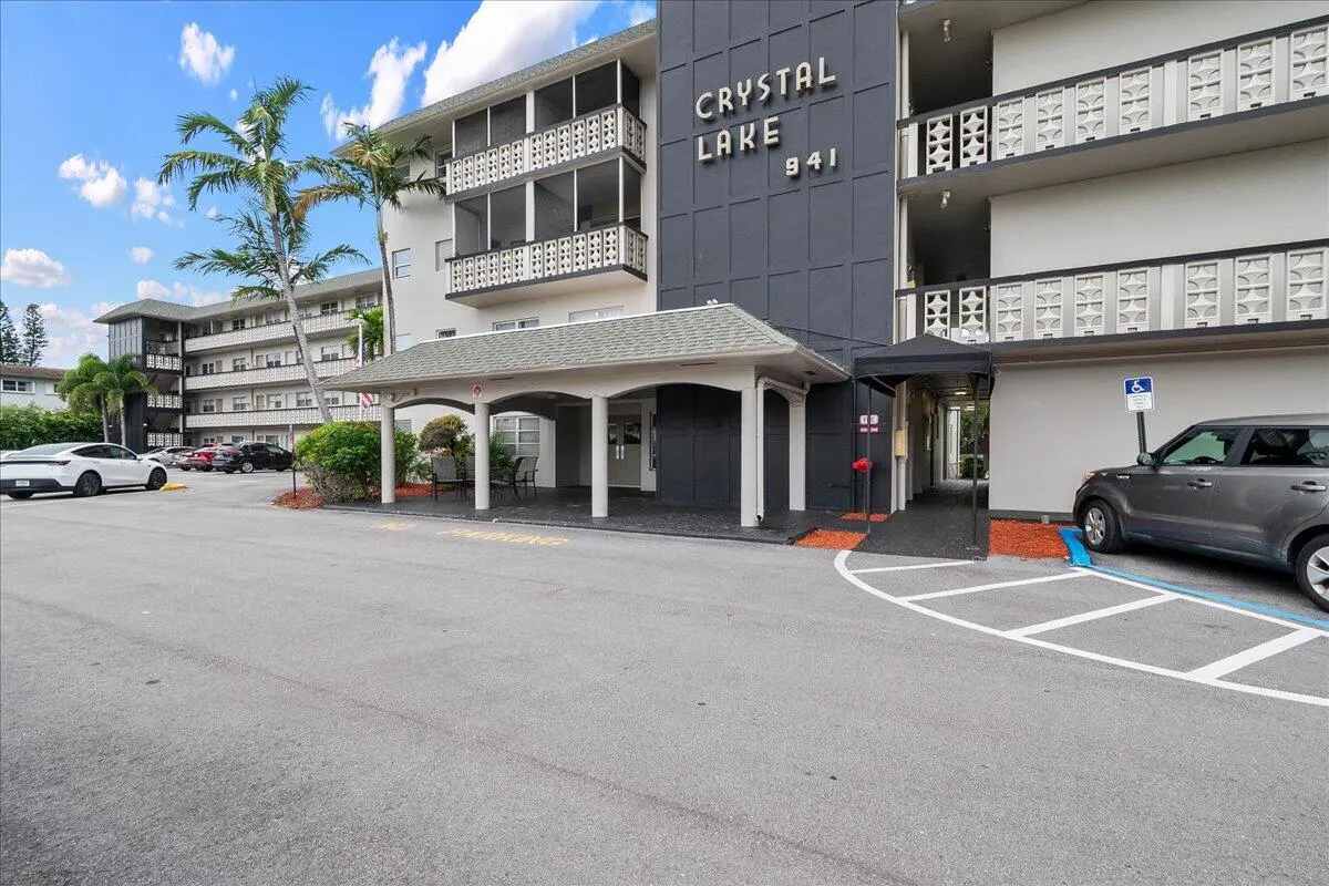 01-JLC_6841 at 941 Crystal Lake Drive 402, Deerfield Beach