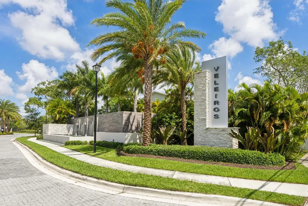 Community Entry at 1070 Veleiros Boulevard, Deerfield Beach