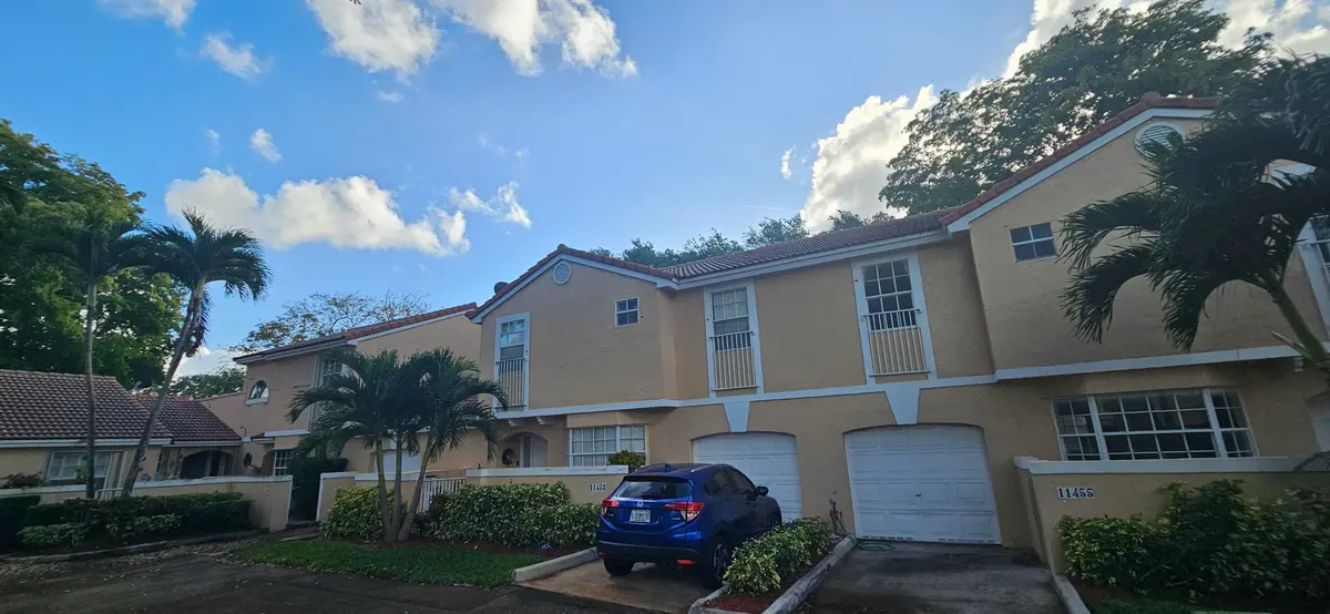 20260410_181736 at 11453 Lakeview Drive 4a, Coral Springs