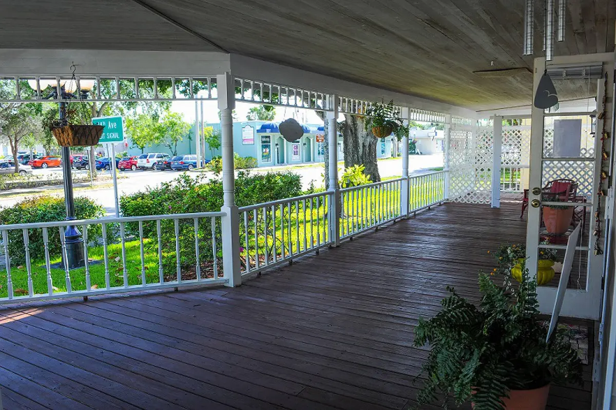 5aed08650a864373a6936b7b94a7ff6c_3000x20 at 1443 19th Place, Vero Beach