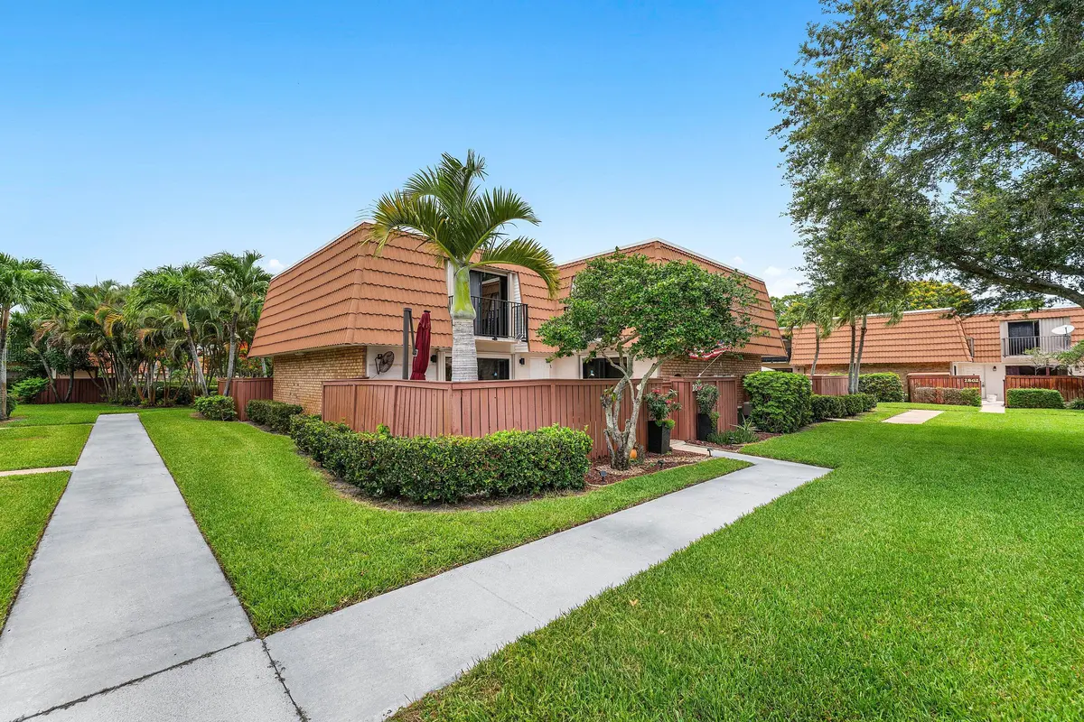 004-2818WaterfordDriveNorth-DeerfieldBea at 2818 Waterford Drive, Deerfield Beach