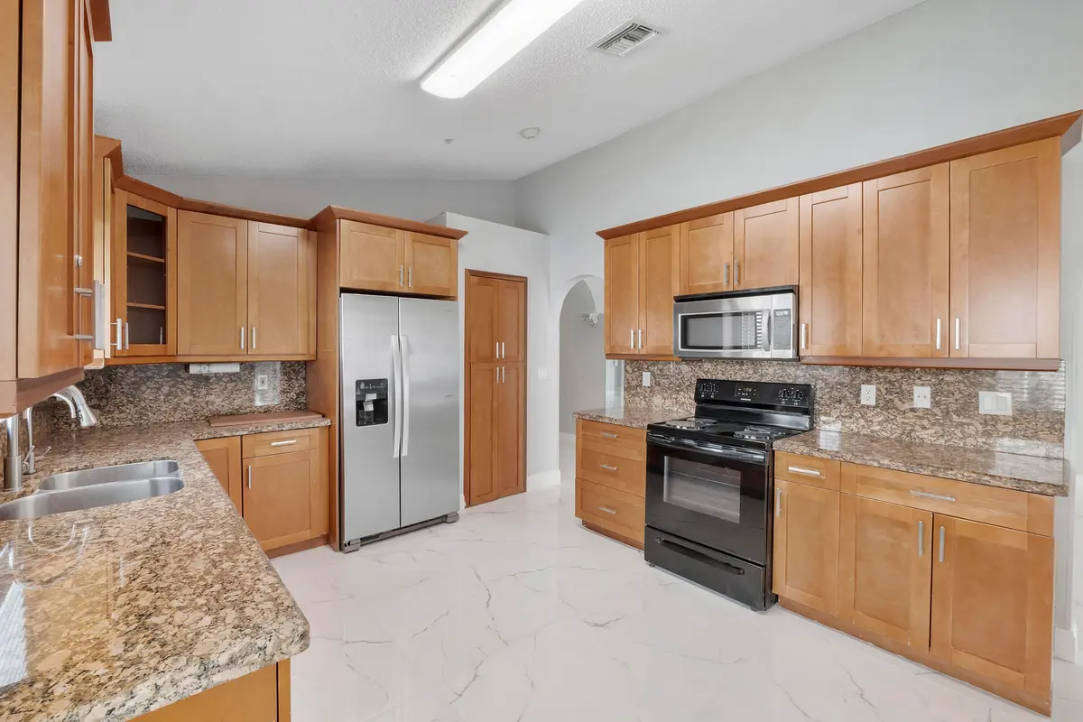 Kitchen at 17646 SW 10th Street, Pembroke Pines