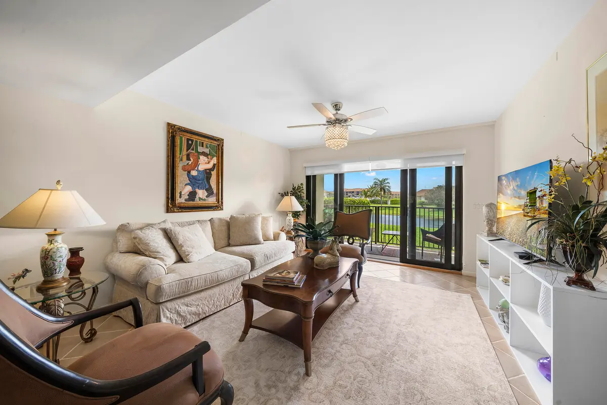 Great Room at 601 Seafarer Circle 104, Jupiter