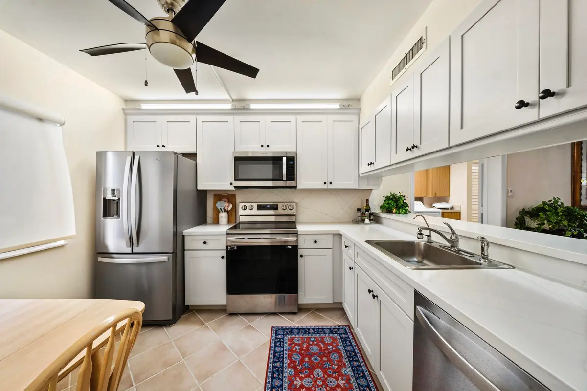 Kitchen at 601 Seafarer Circle 104, Jupiter