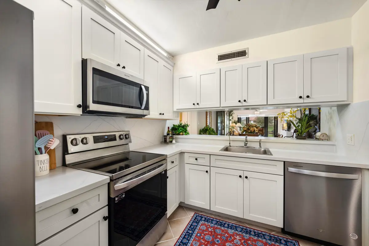 Kitchen at 601 Seafarer Circle 104, Jupiter