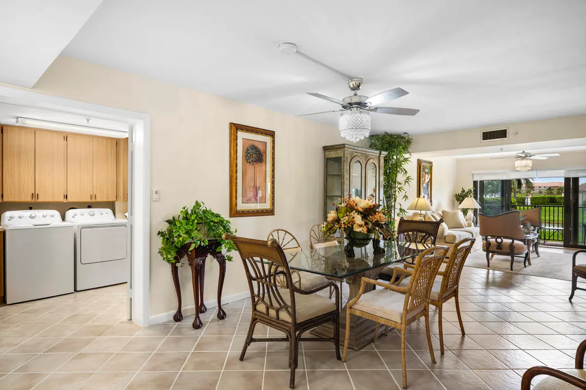 Dining Area at 601 Seafarer Circle 104, Jupiter