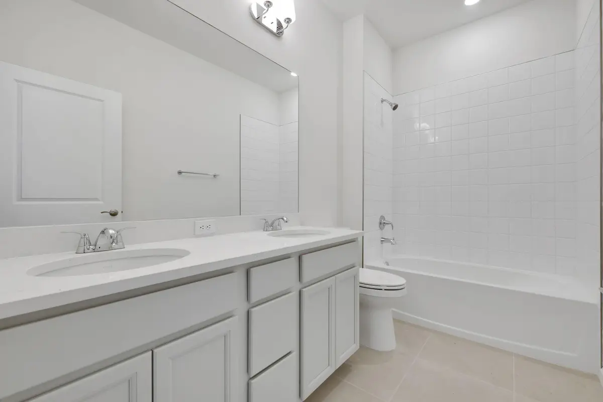 Photo 13 at 10717 NW Suncrest Lp, Port St. Lucie