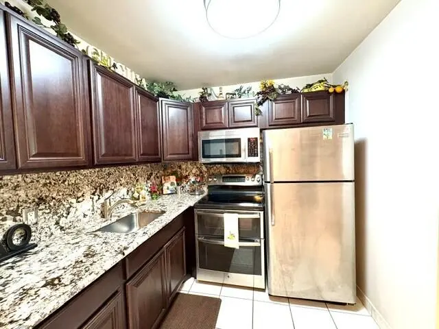 Updated Kitchen at 12 Windsor A 12, West Palm Beach