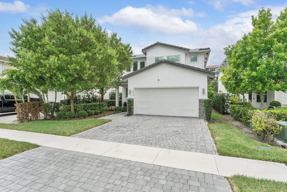 Welcome Home! at 1070 Veleiros Boulevard, Deerfield Beach