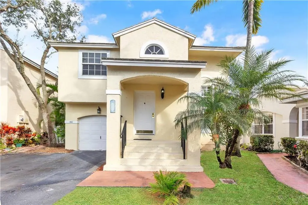 9812 NW 9th Court, Plantation, FL – photo 1