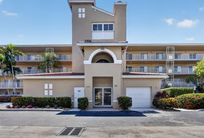 5906 Crystal Shores Drive 208, Boynton Beach – sold