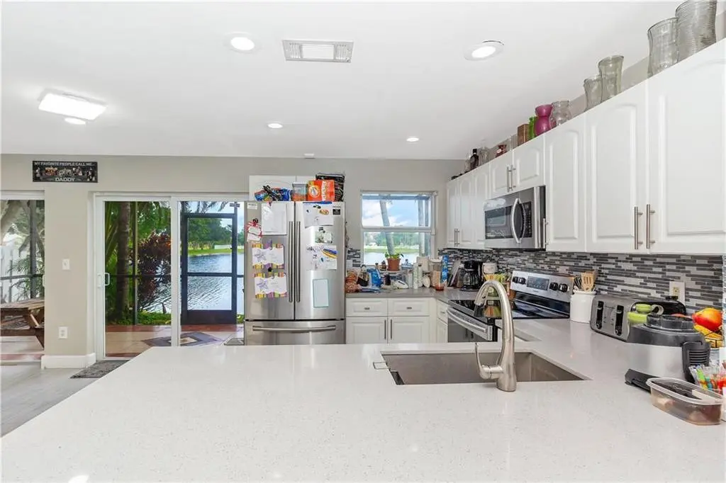 9812 NW 9th Court, Plantation, FL – photo 8