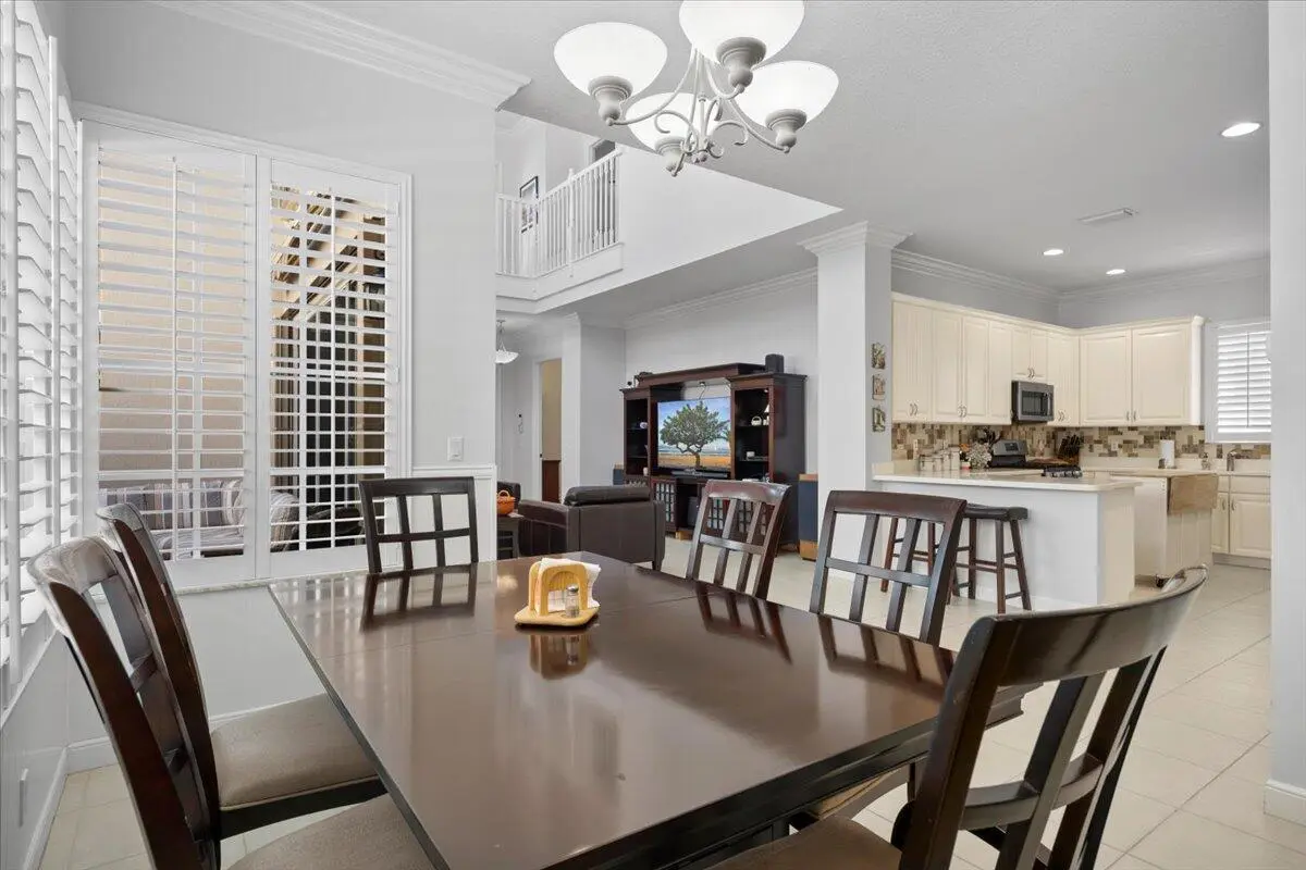Separate Dining Area at 50 Stoney Drive, Palm Beach Gardens