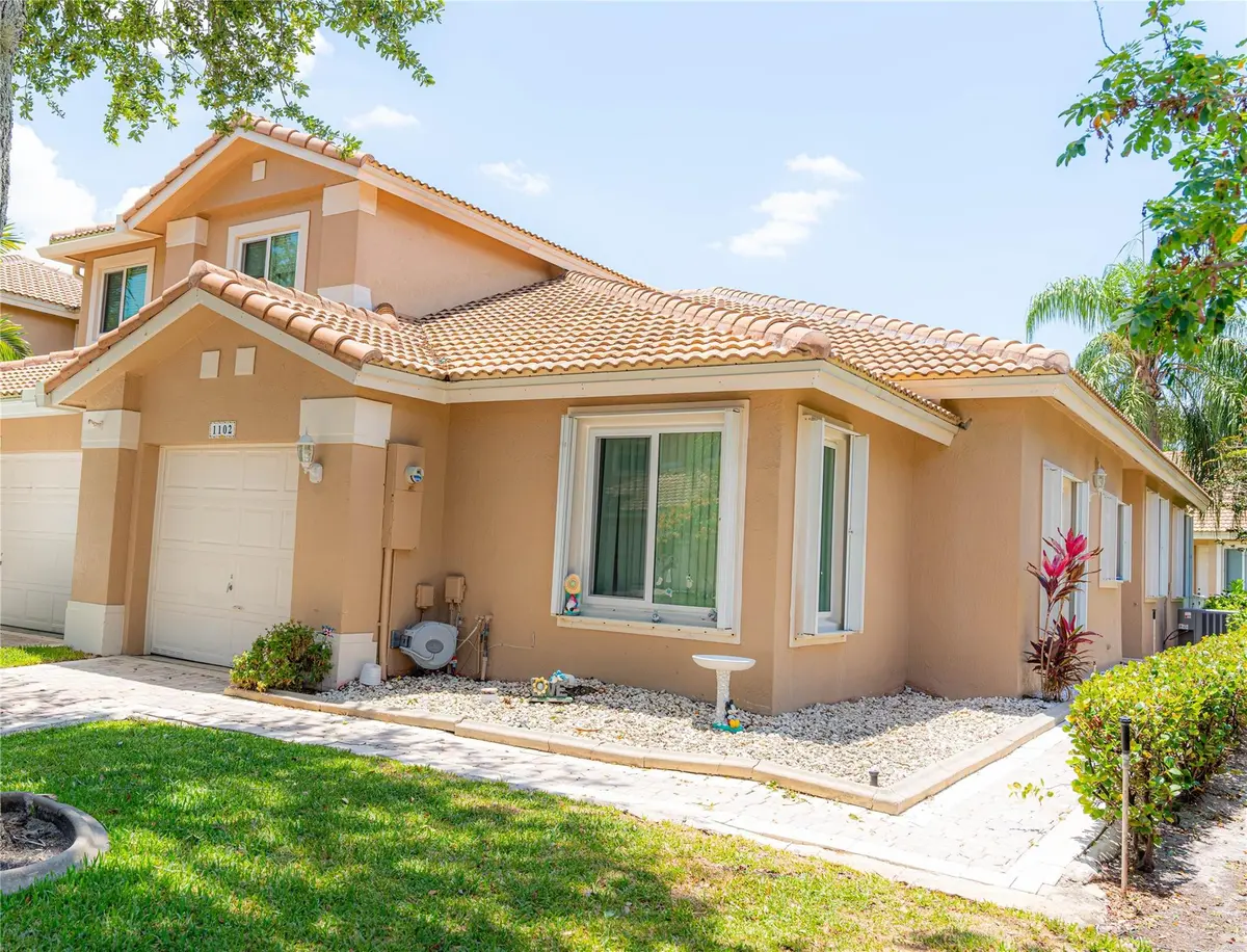 Photo 2 at 1102 SW 158th Avenue, Pembroke Pines