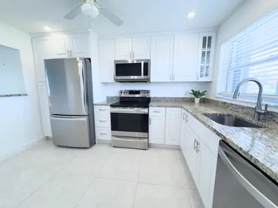 2016 S Federal Highway 404, Boynton Beach – Condominium for rent