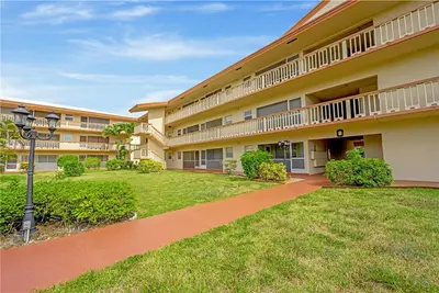 5300 Washington Street 108d, Hollywood – Condominium for sale