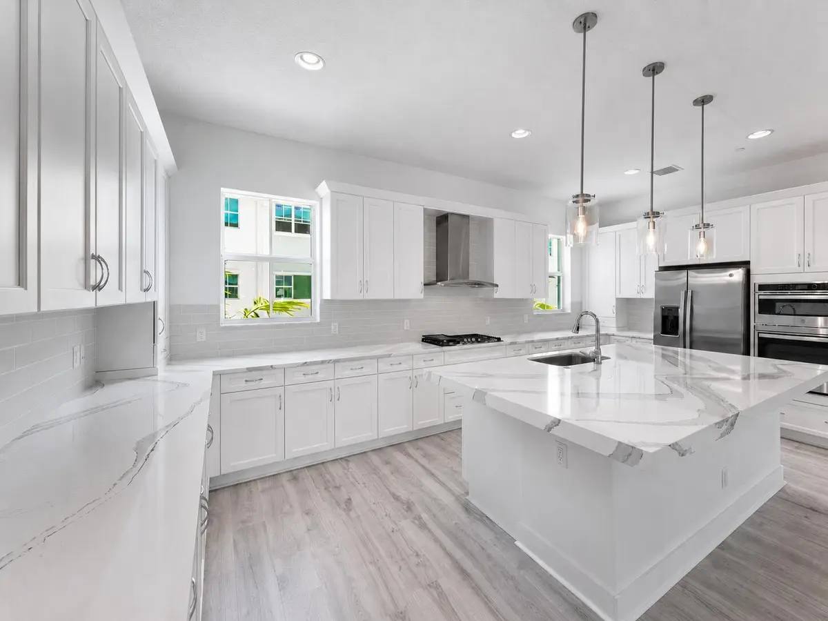 Gourmet Kitchen at 12546 Gross Pointe Drive, Palm Beach Gardens
