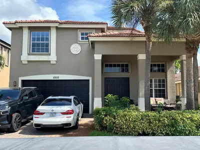 2202 SW Newport Isles Boulevard, Port St. Lucie – Single Family Residence for sale