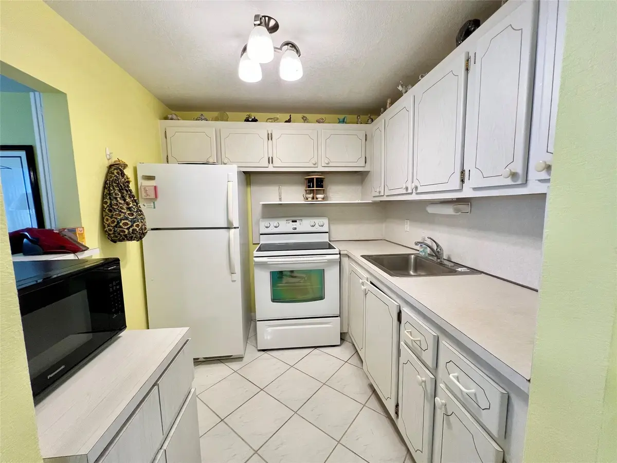Photo 8 at 112 Oakridge I 112, Deerfield Beach